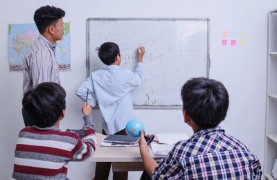 Top 4 Factors to Consider When Choosing a Tuition Centre for Maths in Singapore