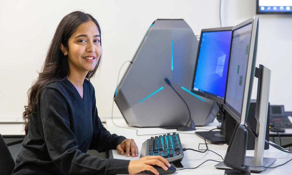 What Can You Do with a Bachelor of Information Technology? Top Career Pathways Explored